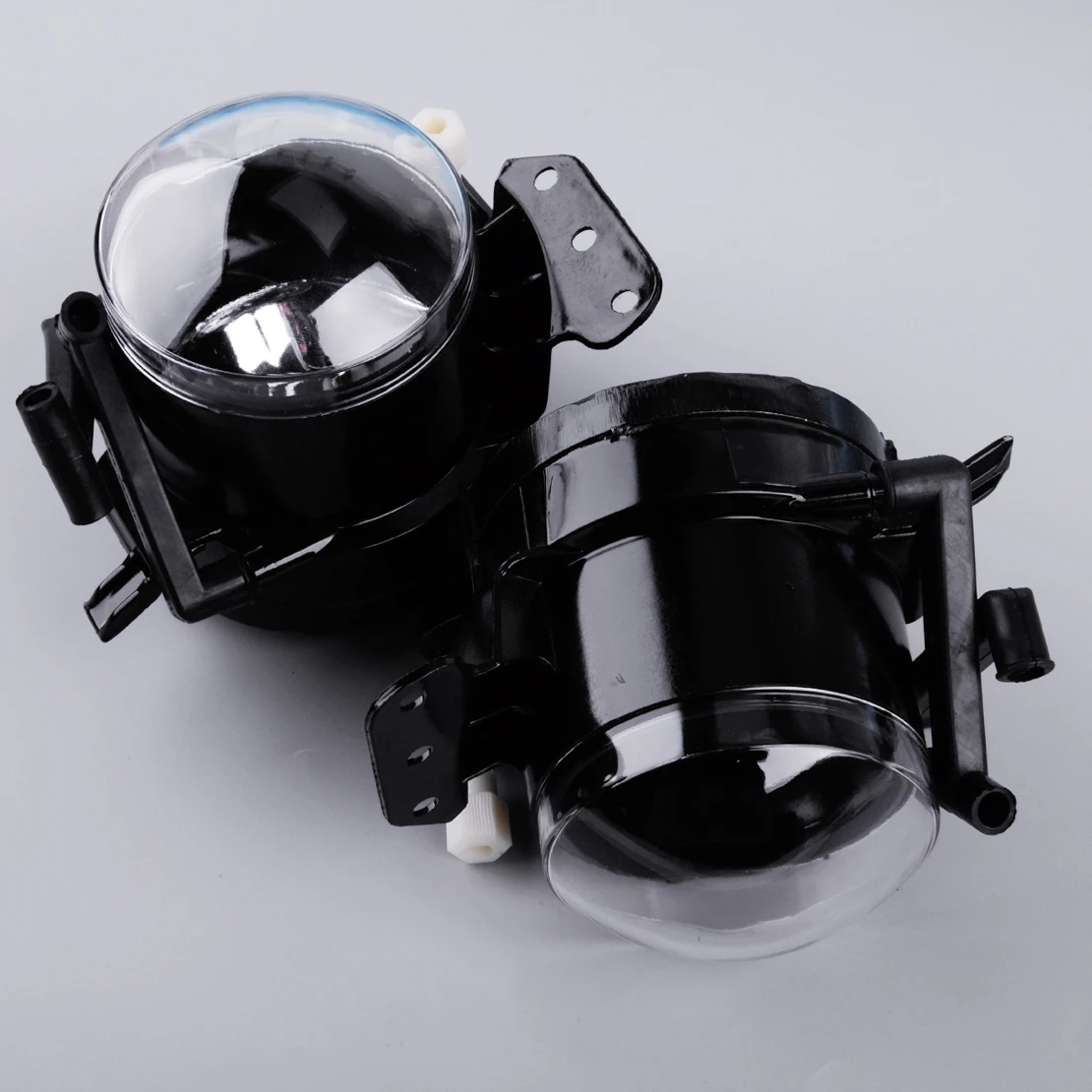 

beler Left Right Clear Fog Light Driving Lamp Housing fit for BMW E60 E61 E63 E46 X3 325Ci 525i 63177897187 63177897188
