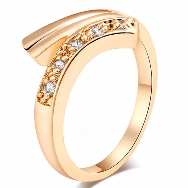 Crazy Feng 2017 Unique Design Bend Gold-color Ring Fashion Crystal Jewelry Rings For Women Bridal Wedding Ring Lovers’ Gift