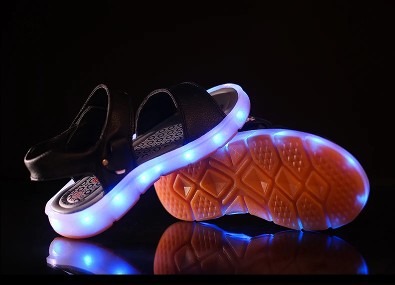 Sandálias para Meninos e Meninas Sapatos de Praia Unclejerry Recarregável Crianças Verão Sandálias Brilhantes Sapatos Princesa Luz Led Usb 23 High Quality Mamãe e Bebê