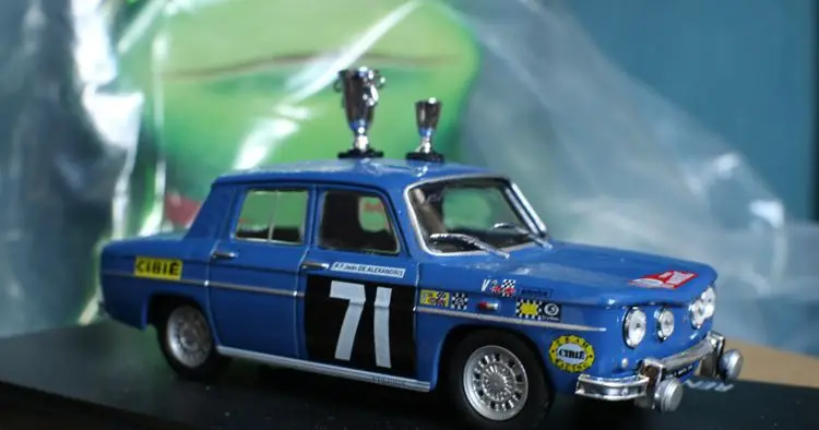 Высокая симуляция RENAULT8 модель 1:43 сплав Renault Rally 1962 #71 чемпионский автомобиль