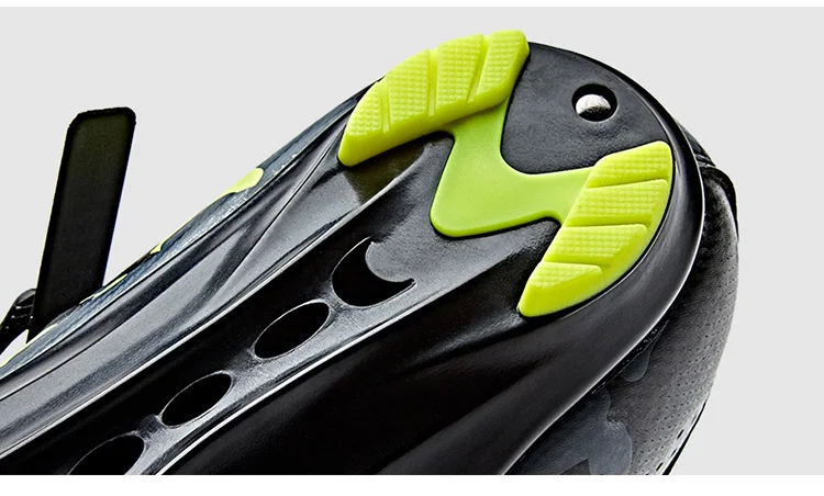 Santic Road Cycling Shoes Carbon Fiber Bike Shoes Men Professional Athletic Racing Team Sneakers Breathable Outdoor Sports Shoes