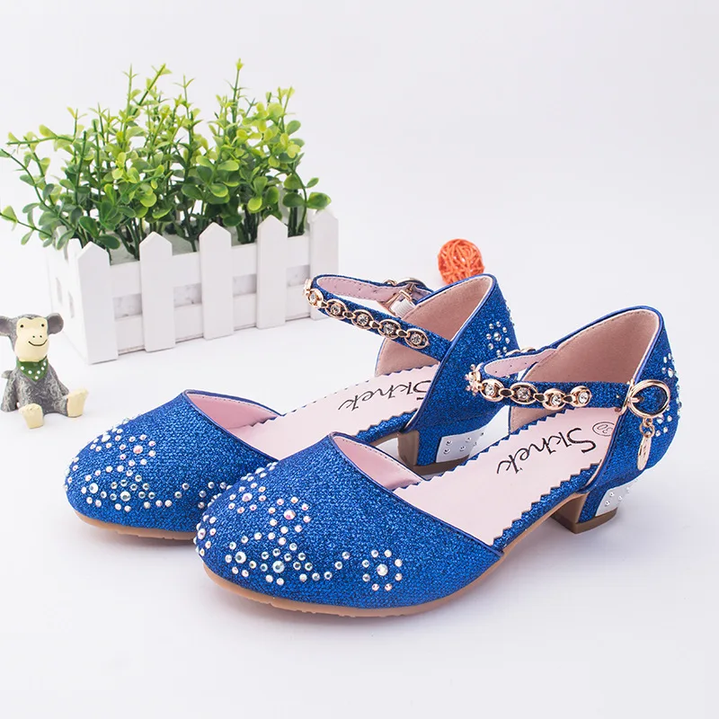 childrens sandals closed toe