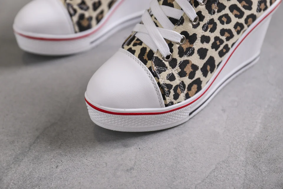 Г., женская повседневная обувь леопардовые эспадрильи, увеличивающие рост кроссовки на платформе, обувь на высокой танкетке женская обувь на платформе с пряжкой