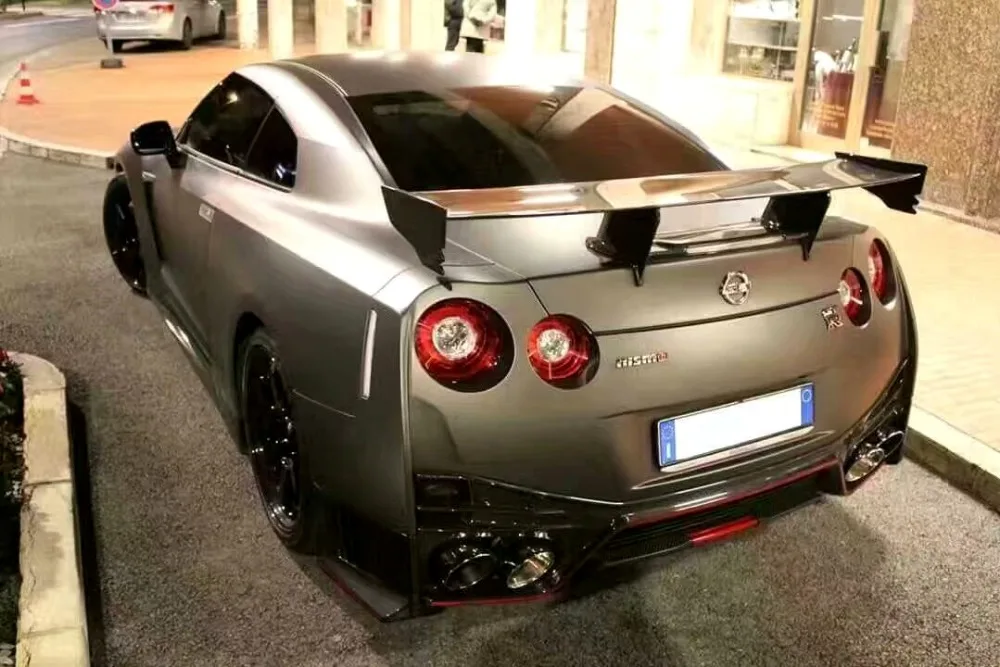 09 16 R35 GTR Spoiler GT Asa W/Light/Nismo Estilo Fibra de Carbono