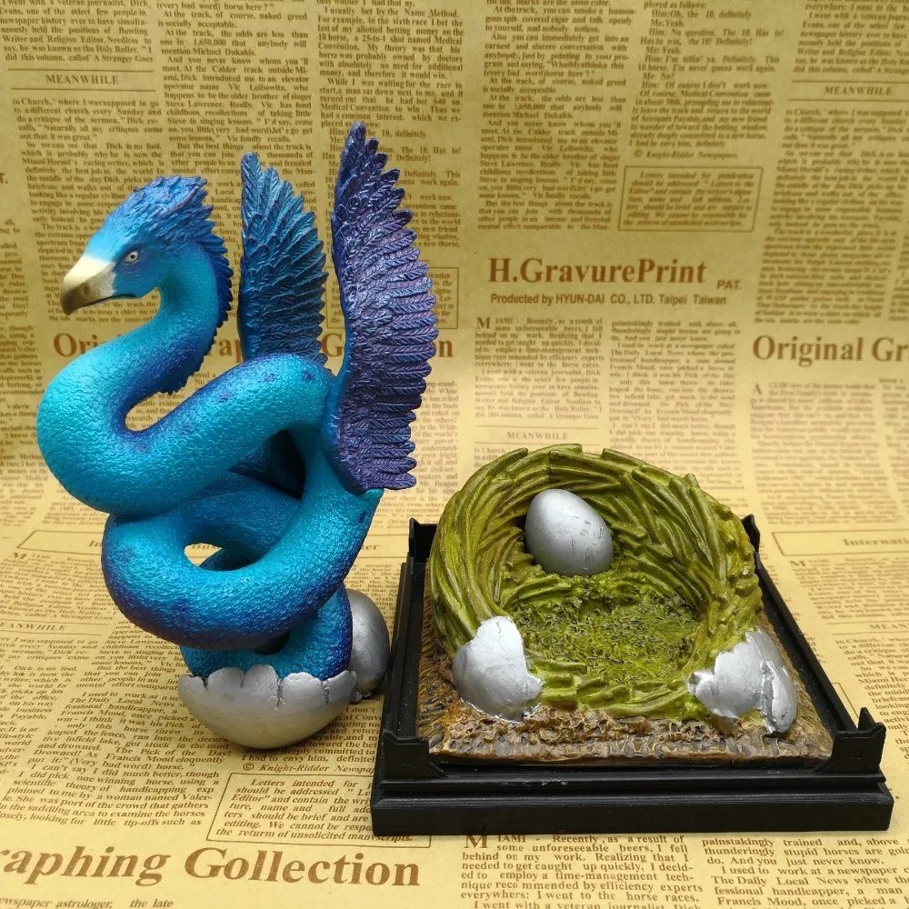 

Harry Potter Fantastic Beasts and Where to Find Them Newt Magic Occamy 6inch doll Action Figure Statue Opp Bag Pack Model