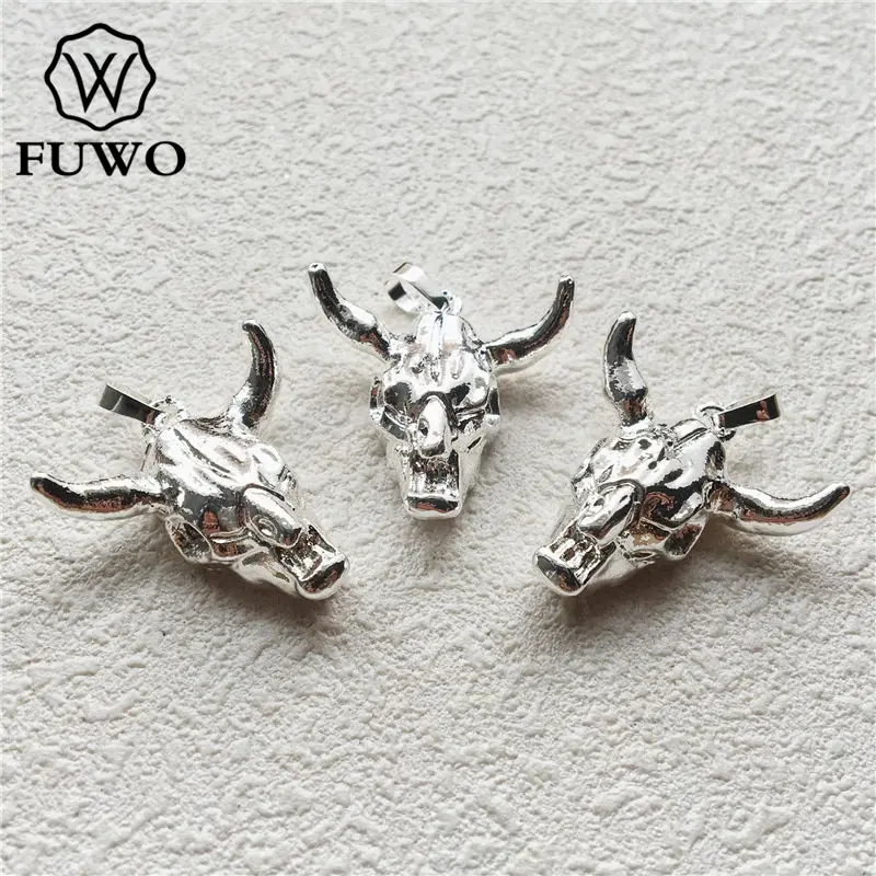 FUWO Прекрасный маленький бык голова черепа кулон с золотой отделкой смолы Longhorn