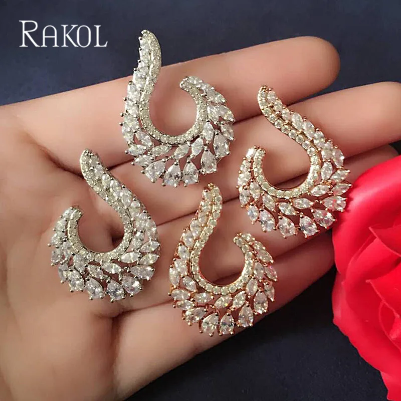 

RAKOL Christmas Earrings Clear Cubic Zirconia Stud Earrings Leaf Shape Crystal Wedding Earrings for Women Bridal Girl RE20385