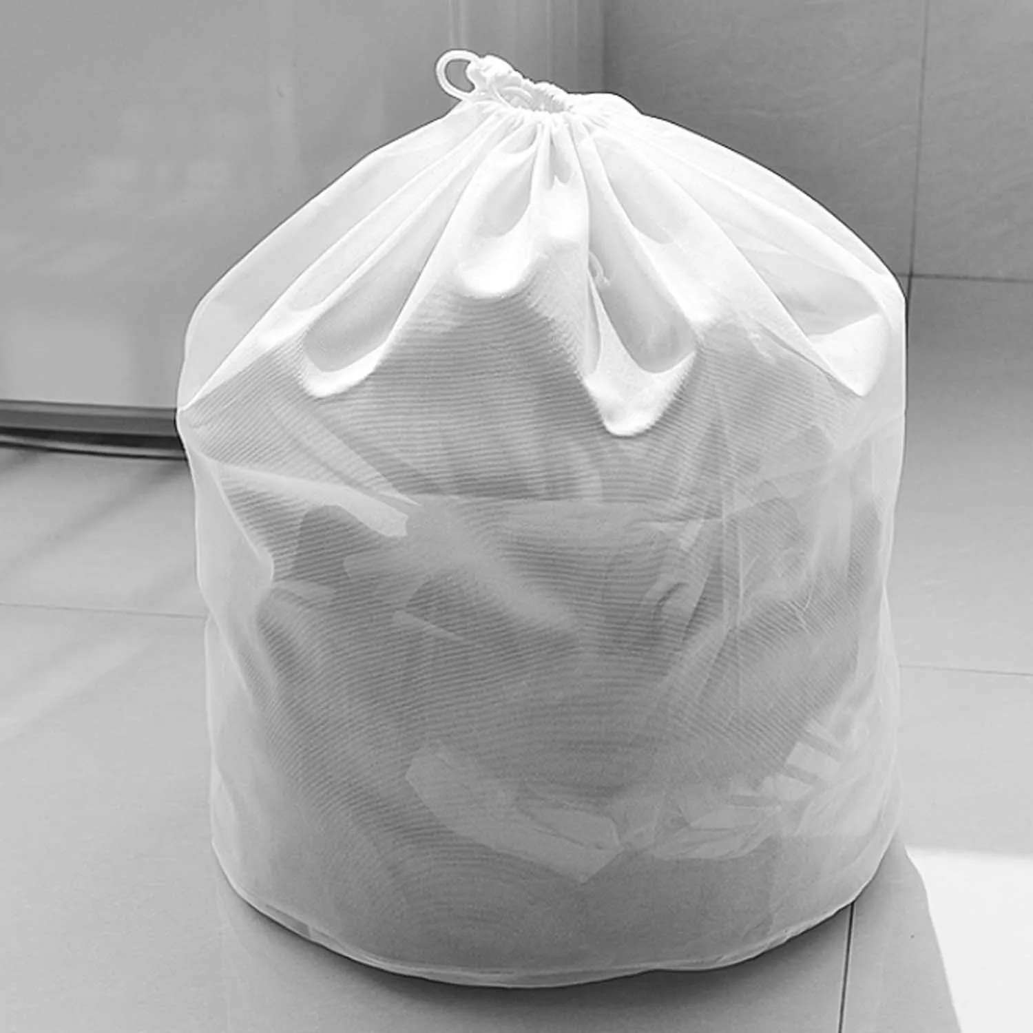 Полиэфирная большая сетчатая корзина для белья с завязками, сумка для стирки, органайзер для одежды, сумка для хранения, дорожная сумка для переноски, белая