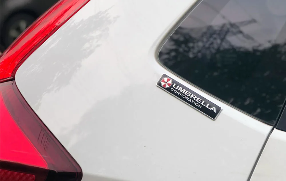 F3