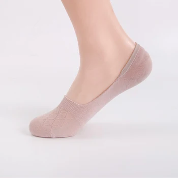 

12 pairs / bag new ladies cotton boat socks invisible socks wild fashion solid color shallow mouth mesh women socks non-slip