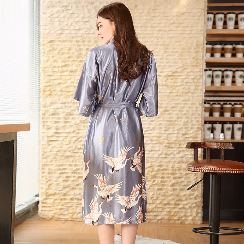 Фирменный дизайн, весеннее Новое Женское кимоно с принтом Журавля, платье, шелковый атлас, женские халаты, халаты, повседневная домашняя одежда