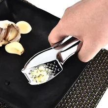 BEEMSK 1pcs creative stainless steel garlic press garlic pestle garlic machine multi-purpose kitchen gadgets BEEMSK 1pcs creative stainless steel garlic press garlic pestle garlic machine multi-purpose kitchen gadgets