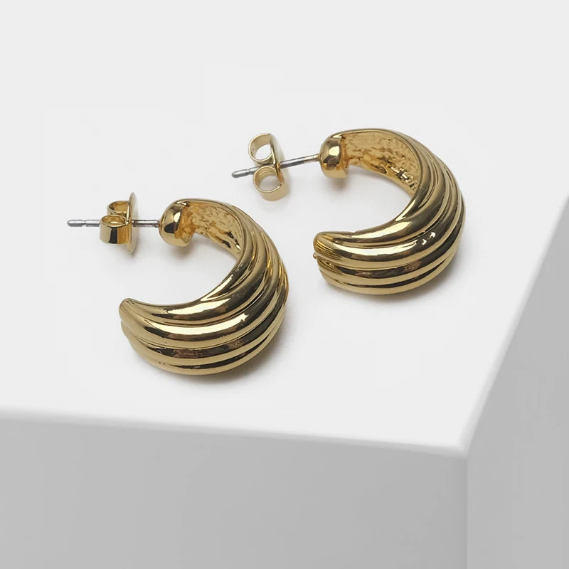 

Geometric vertical texture simple fashion personality stud earrings