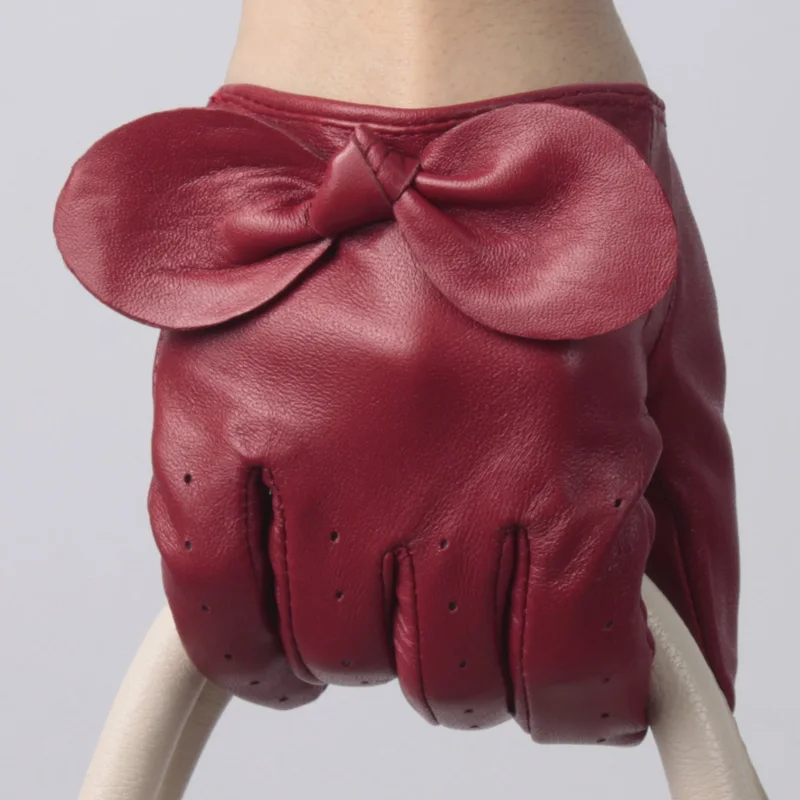 new autumn winter lady model Fashion sexy women genuine leather Small Bow knot driving car pole dancing gloves Mittens new autumn winter lady model Fashion sexy women genuine leather Small Bow knot driving car pole dancing gloves Mittens