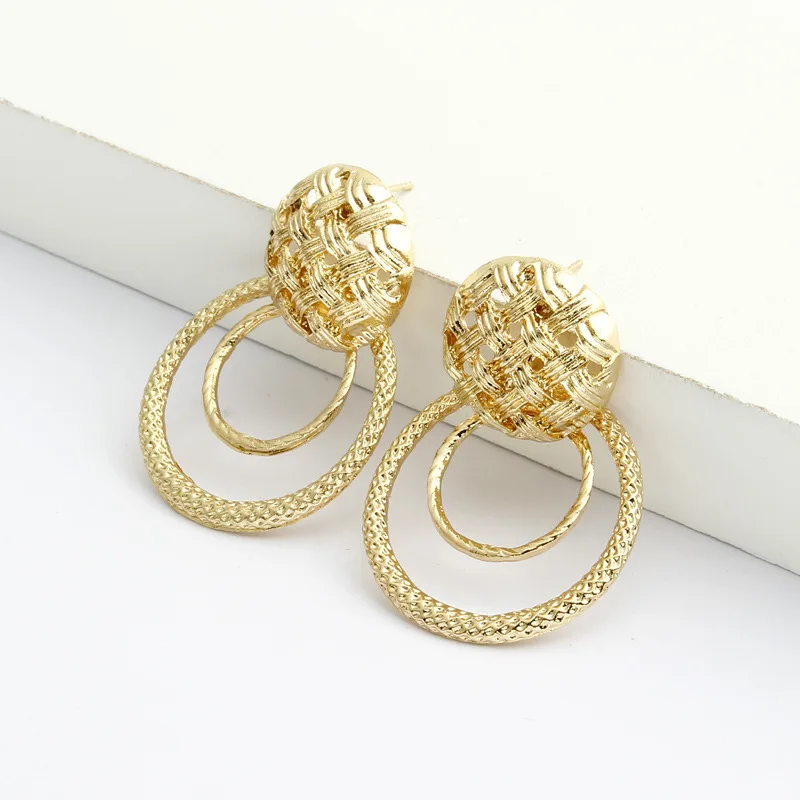 

Ufavoirte metal Large Vintage Earrings for Women Golden hot Geometric circular Earrings Fashion Jewelry