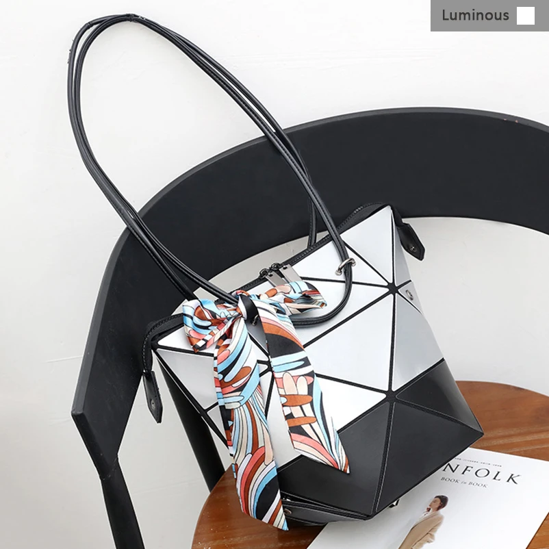 Nevenka Women Luminous Handbag Leather Shoulder Bag Women Geometric Handbags 2018 Large Tote Bag for Women Leather Crossbody Bag11
