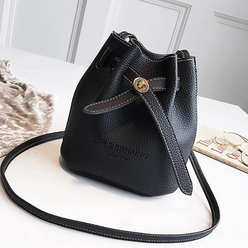

Ladies' shoulder bag, trendy fashion, leisure college, soft PU material, multi-function, large-capacity design