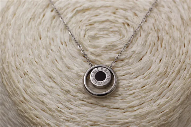 316L-Stainless-Steel-Gold-Plated-Double-Loop-Shell-Pendant-Necklace-Roman-Numerals-Link-Chain-Necklace-Fashion (5)