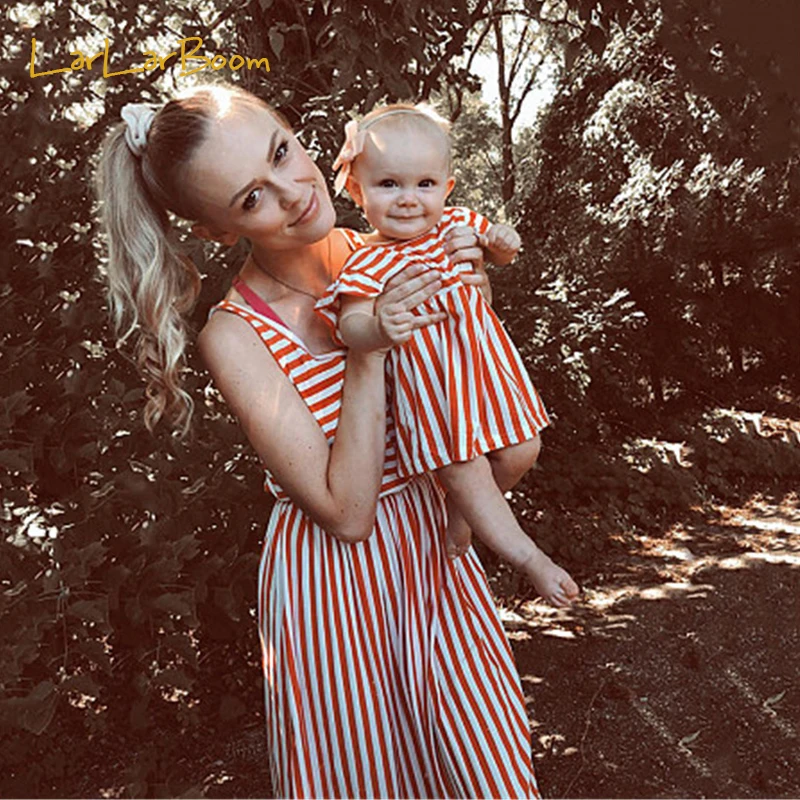 

LarLarBoom Family Matching Outfits 2019 Summer Sleeveless Striped Mother and Daughter Dresses Fashion Family Look