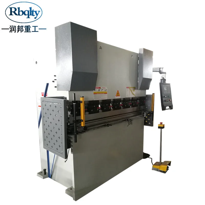 

WC67K-40T/1600 40 ton 1600 mm hydraulic press brake machine