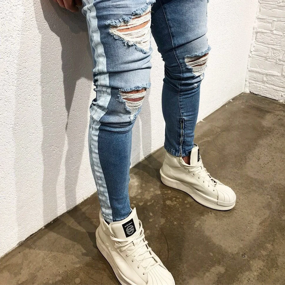8786198327_567459199