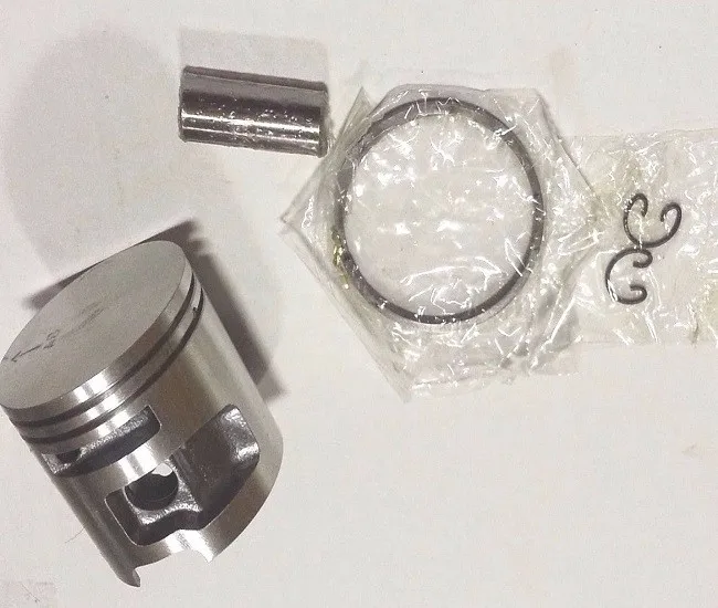 PISTON ASSY 51MM HUS. 570 575 2