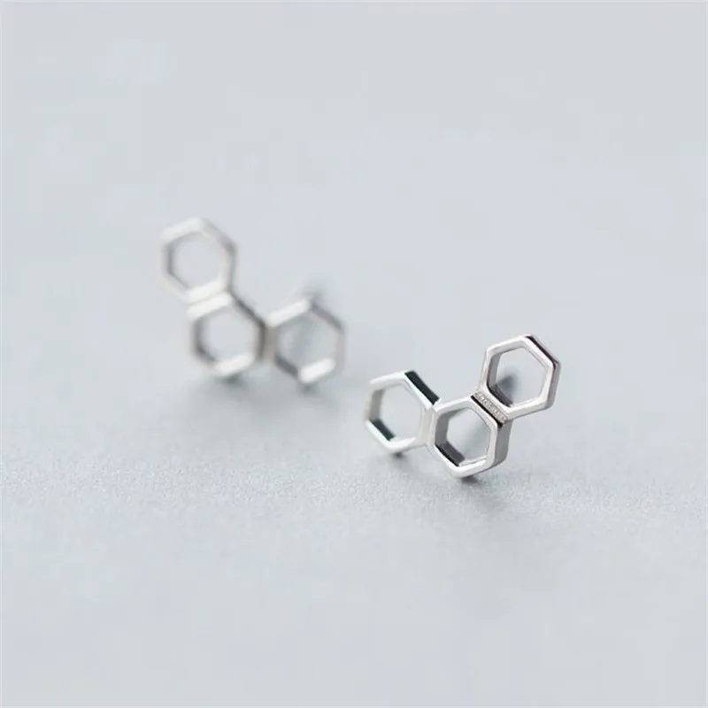 

New Creative Fashion Jewelry Exquisite 925 Sterling Silver Sweet Hexagonal Geometric Simple Hive Popular Stud Earrings E520