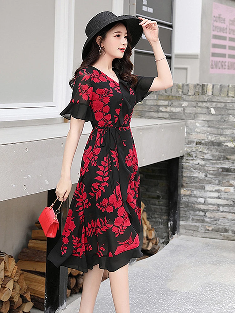 2019 Zomer Nieuwe Mode Temperament Slim Onregelmatige Jurk Korte mouwen Hoge Taille Print V-hals Lange vrouwen Kleding 2019 Zomer Nieuwe Mode Temperament Slim Onregelmatige Jurk Korte mouwen Hoge Taille Print V-hals Lange vrouwen Kleding