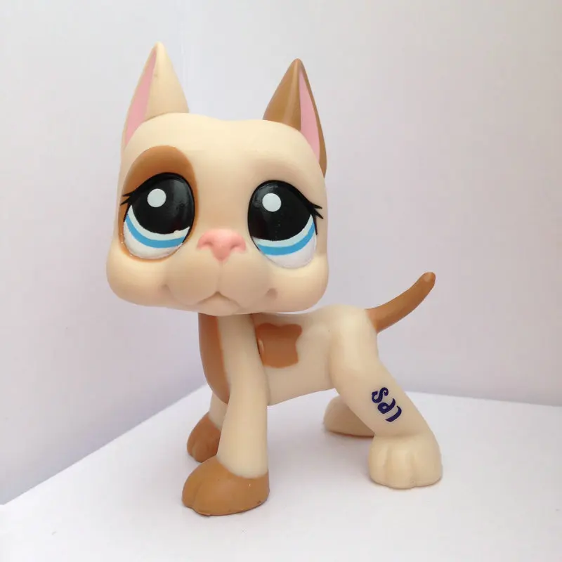 

LITTLEST PET Animals Collection Figure Girl Dane Dog Without Magnet DWA335