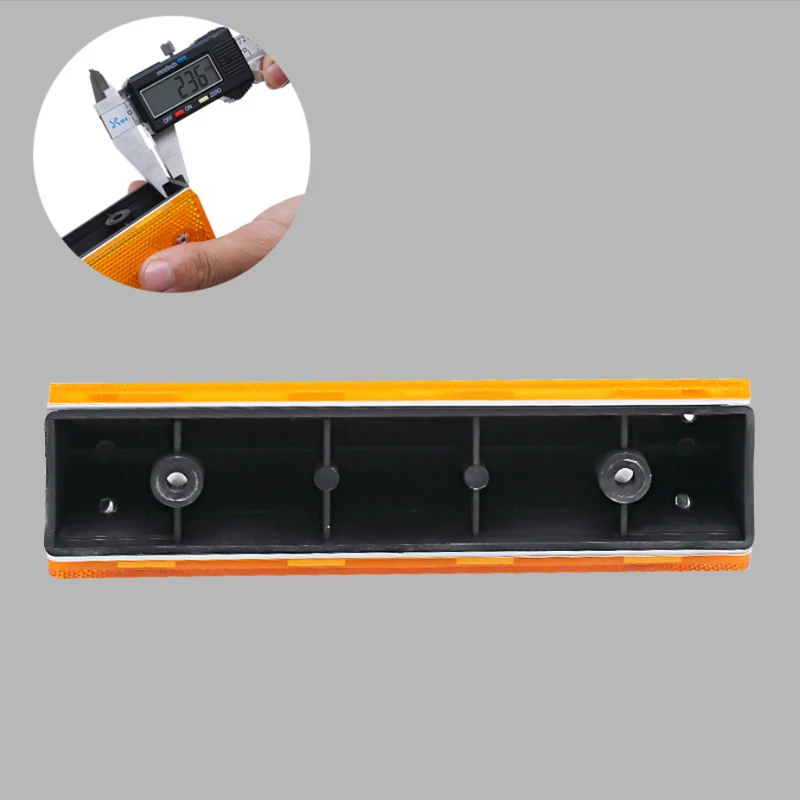 Reflective Material road stud Pavement Marker Anti-collision warning spike yellow LED Reflective Material road stud Pavement Marker Anti-collision warning spike yellow LED