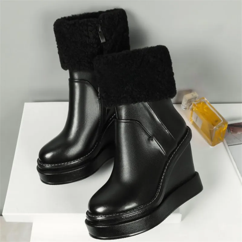 Брендовые зимние сапоги; женская обувь на танкетке; модная обувь из натуральной кожи; женские высокие сапоги из плюша; теплые водонепроницаемые зимние сапоги для женщин - Цвет: Black