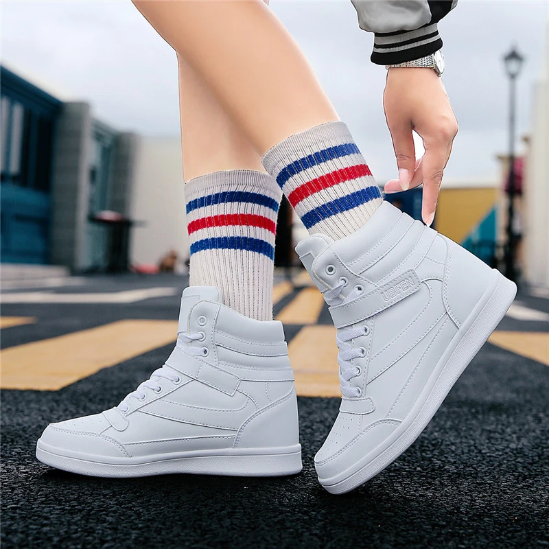 

Hot White Fashion Autumn Winter Women Snow Boots Brand Female Lncrease in Height Boots Comfortable Lightweight Casual Footwears