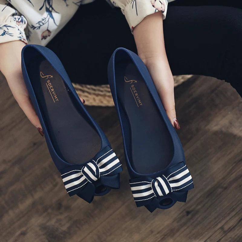 Rouroliu Women Peep Toe Jelly Shoes Summer Comfortable Flat With Casual Shoes Woman Slip-On Bowknot Loafers FR93 Rouroliu Women Peep Toe Jelly Shoes Summer Comfortable Flat With Casual Shoes Woman Slip-On Bowknot Loafers FR93