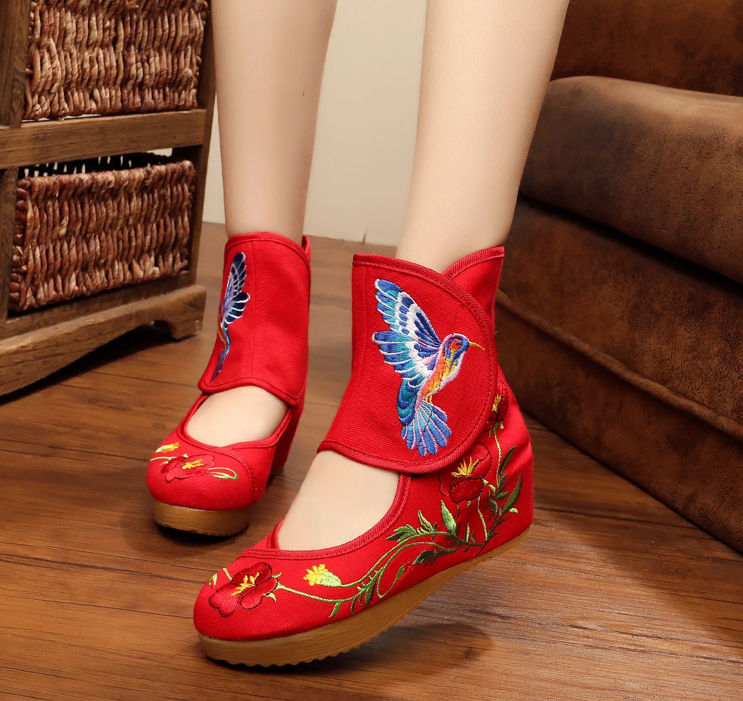 Женская обувь бежевого цвета с цветами и птицами в китайском стиле; благородная обувь mary jane на плоской подошве 5 см с вышивкой; Женская Тканевая обувь на мягкой подошве - Цвет: red