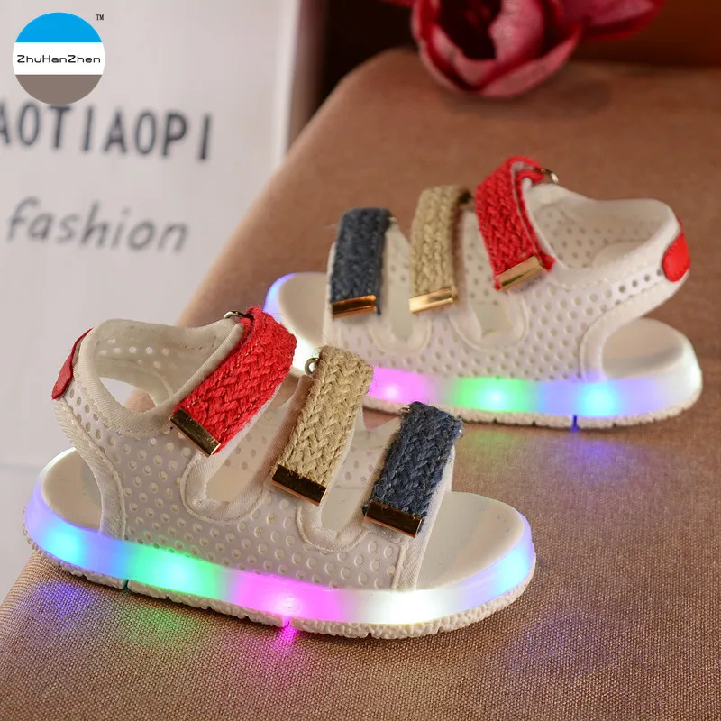 

2017 LED lights children sandals baby boy and girl breathable casual shoes glowing sneakers high quality flat beach shoes