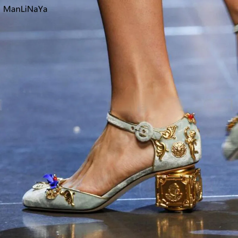 

Luxury Design Genuine Leather Women Pumps Fretwork Angel Square Heel Women Wedding Shoes Metal Crystal Runway Mary Janes Shoes