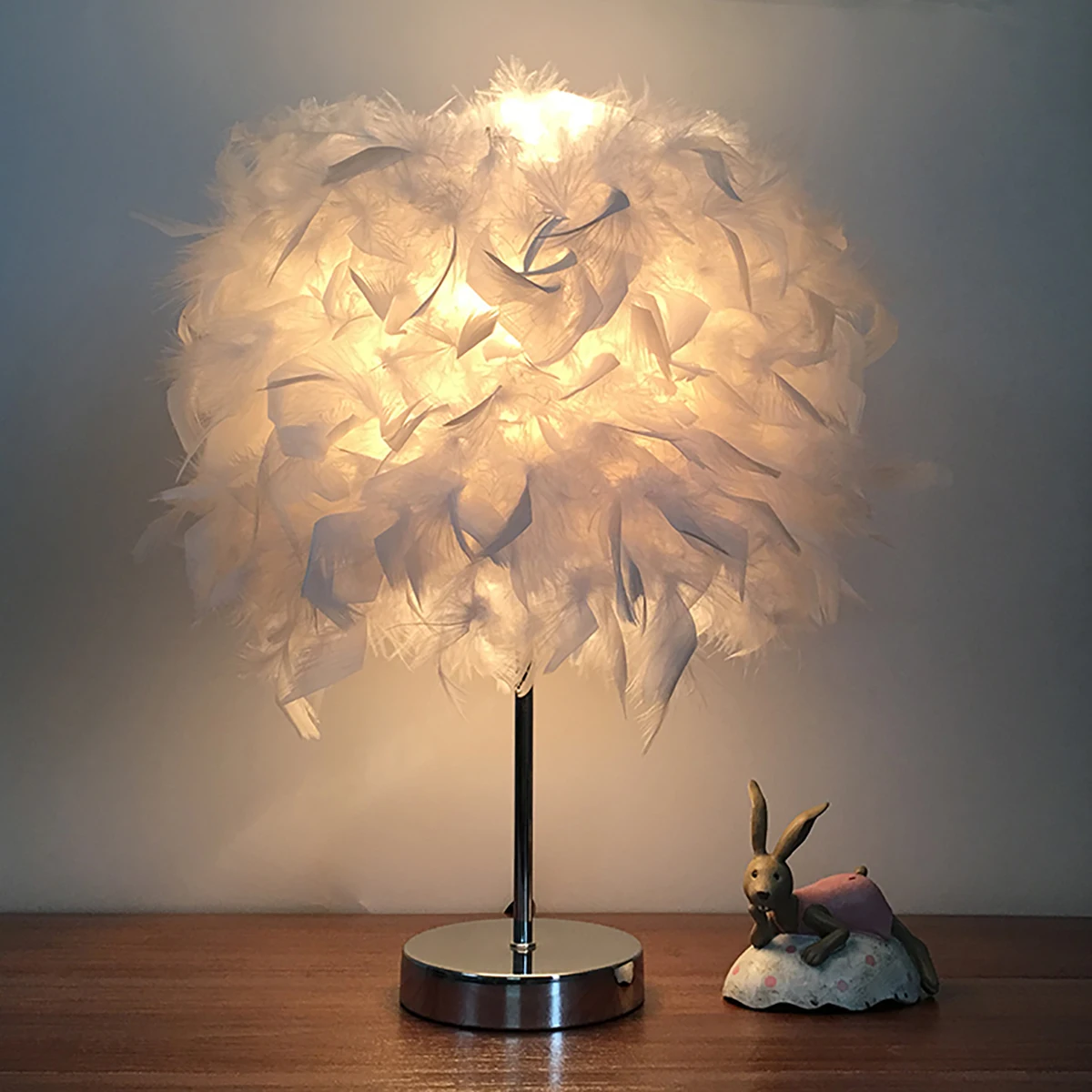 

Feather Shade Metal Table Lamp 220V Bedside Desk Vintage Night Light Christmas Decor Soft Vintage Bedroom Study Room White