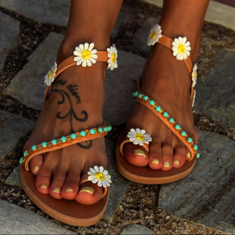 

Summer Women Shoes Flat Heels Gladiator Sandals Fashion Female Comfortable Sweet Flowers Boho Beach Sandals Plus Size 35-44