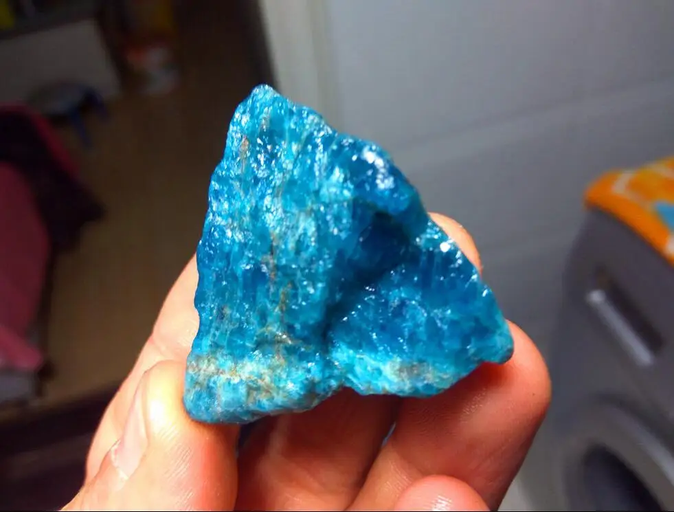 110gNatural-Beautiful-Blue-Apatite-Crystal-Stone-Natural-Rough-Mineral-Specimen (1)