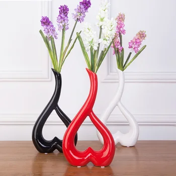 

Europe Style Christmas Gift Love Heart Vase Ceramic Tabletop Flower Vases For Decoration Flower Plant Seed Pot Water Plant Vase