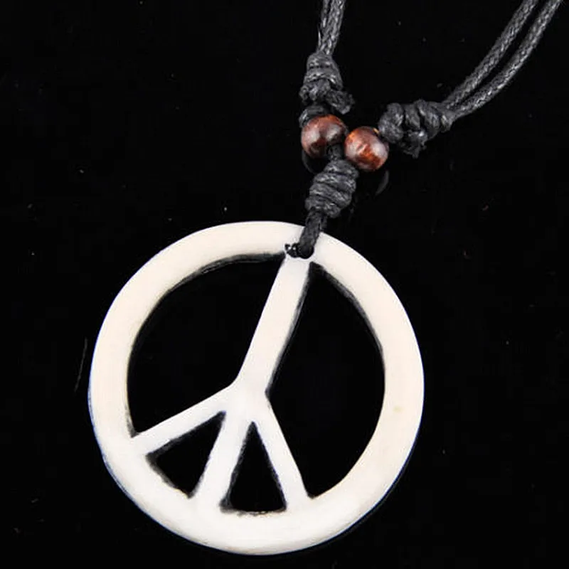 

Handmade Imitation Yak Bone Carving Peace Pendant Wood Beads Necklace for Men Women's Amulet Jewelry MN244