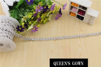 

Free shipping 20Yards Clear AAA crystal glass rhinestone chain trims silver chain Wedding dresses Garment accessories