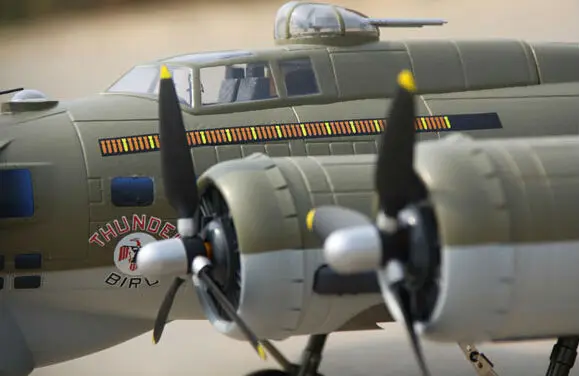 alibaba グループ aliexpress comの rc飛行機 からの b17プロペラrc