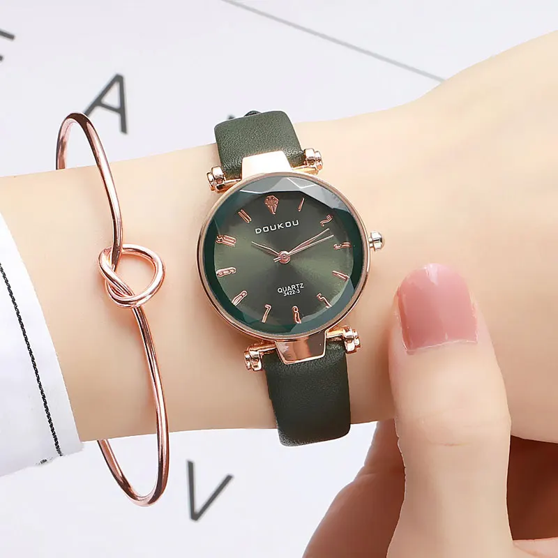 

Yueshang Luxury Brand Quartz Wristwatches Reloj Mujer Simple Round Women Watch Leather Analog Alloy Watches Relogio Feminino