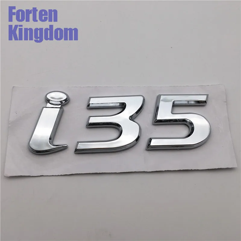 i35 chrome badge 01