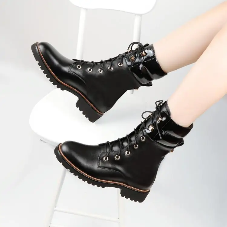 Femmes Bout Femme Show De Bottes Daim Cheville 2018 Nouveau Chaussures Rond Botas En Talon Style Dames Noir Bas Cuir Martin Britannique Chunky As wvqxfC