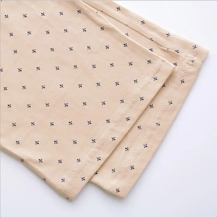 3685584704_918684657