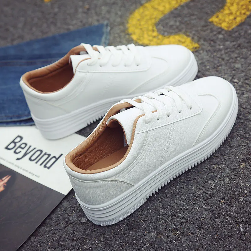 الصيف الأبيض رياضية أحذية امرأة حذاء خفيف منصة zapatillas موهير ارتفاع زيادة السيدات تنفس جولة اصبع القدم الصيف الأبيض رياضية أحذية امرأة حذاء خفيف منصة zapatillas موهير ارتفاع زيادة السيدات تنفس جولة اصبع القدم