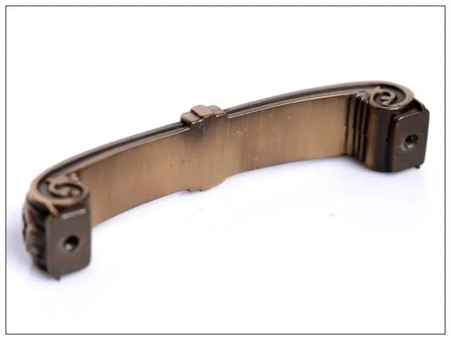 Decorative Antique Kitchen Cabinet Drawer Baroque Handle (C.C.:128mm,Length:142mm) Decorative Antique Kitchen Cabinet Drawer Baroque Handle (C.C.:128mm,Length:142mm)
