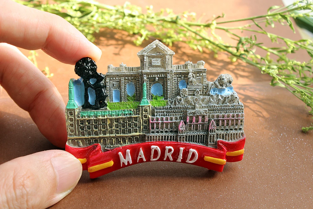 Aimant de réfrigérateur 3D en résine Madrid Italie Espagne Europe Voyage Touristes Frigo Souvenirs Cadeaux 4×7cm